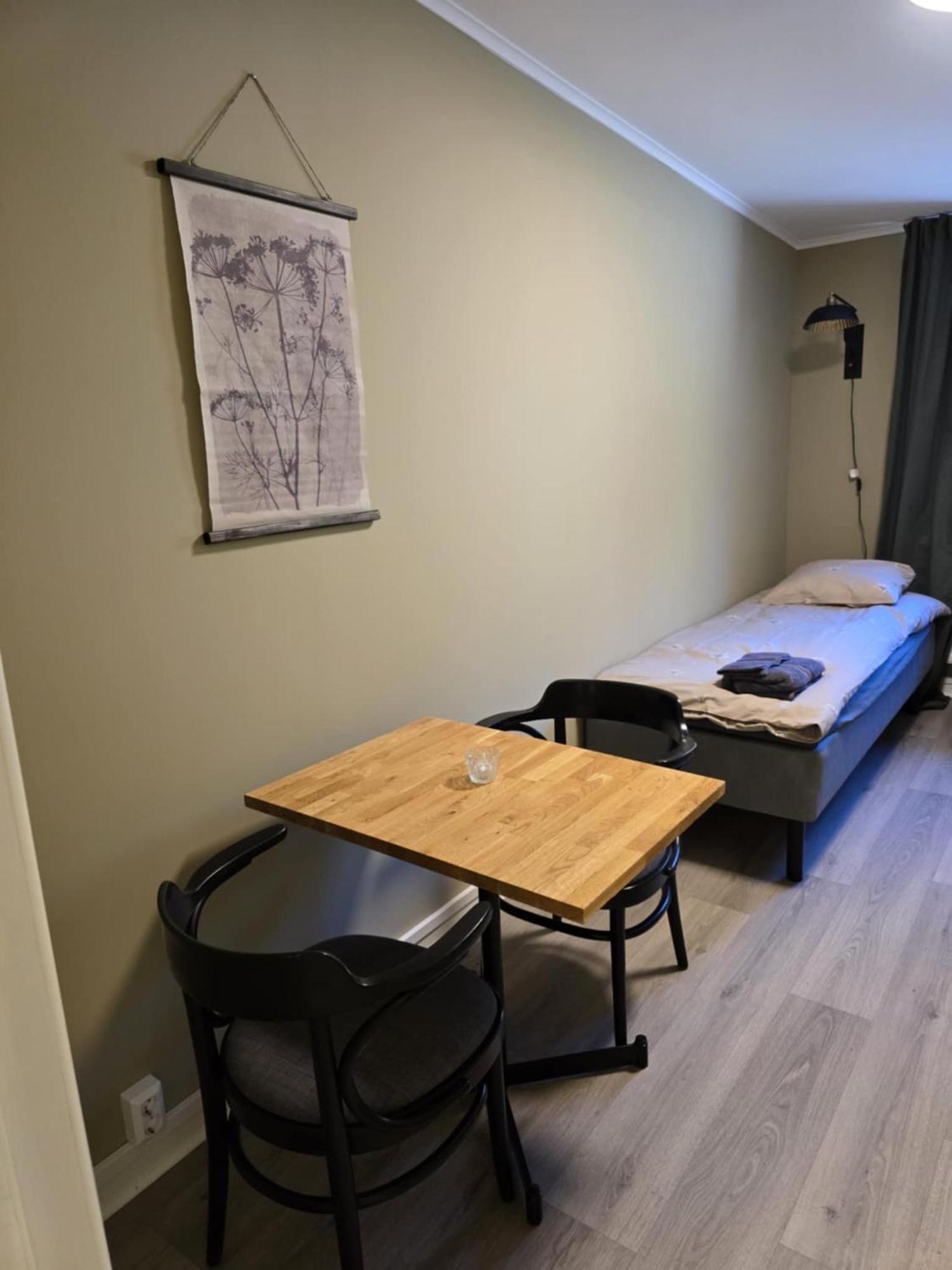 Stora Ekeberg Vandrarhem Axvall Exterior foto